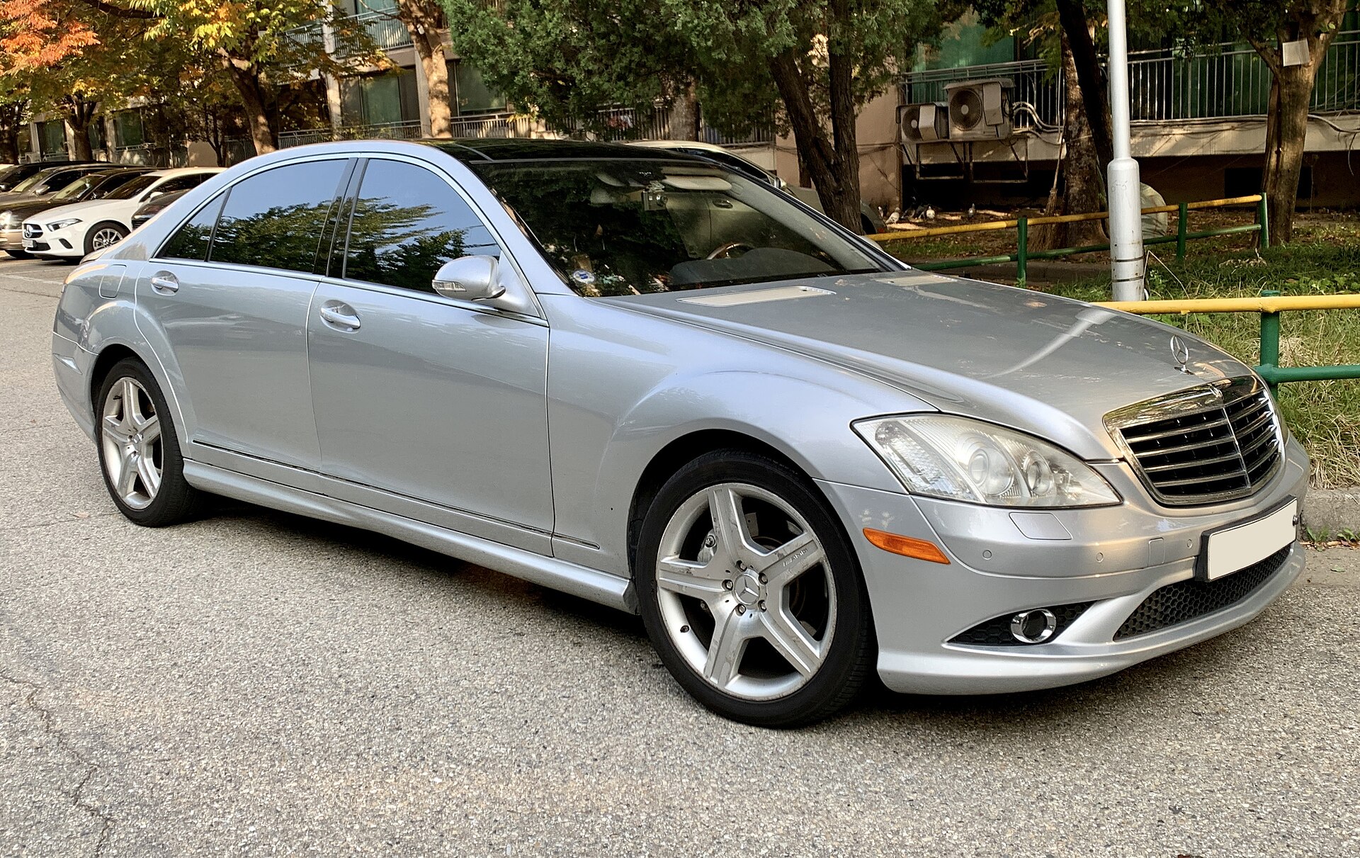 The 100k-Mile German V8 Dilemma: Why a $12,000 Luxury Bargain Can Cost $8,000 in Year One