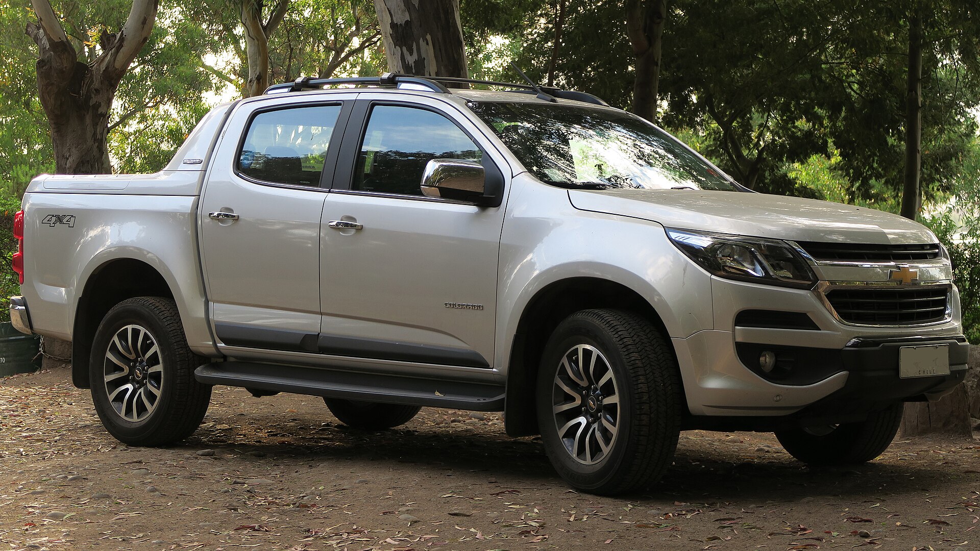 Chevrolet Colorado High Country midsize pickup photographed outdoors.