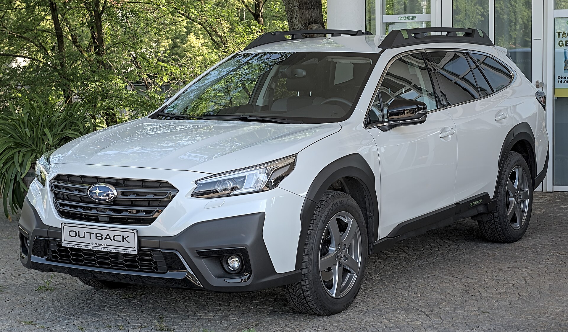 Subaru Outback vs. Forester: Cargo vs. Maneuverability in Subaru’s AWD Crossover Pair